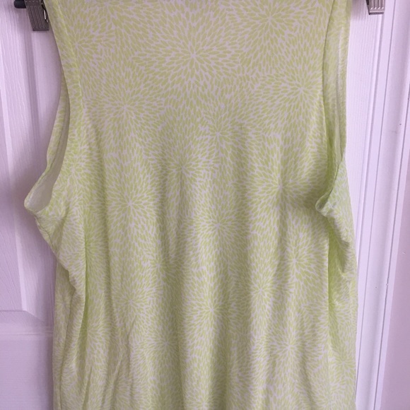 Chico’s Lightweight Mesh Ruffle Front Top - Picture 3 of 6